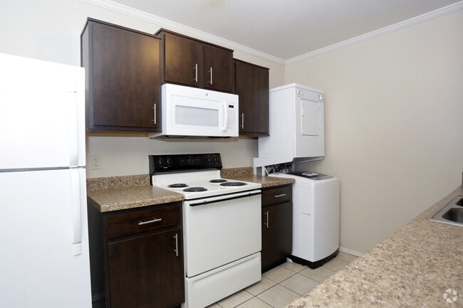 Photo - Greenbriar Apartments