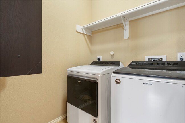 Photo - 5239 Schuler St Unit C