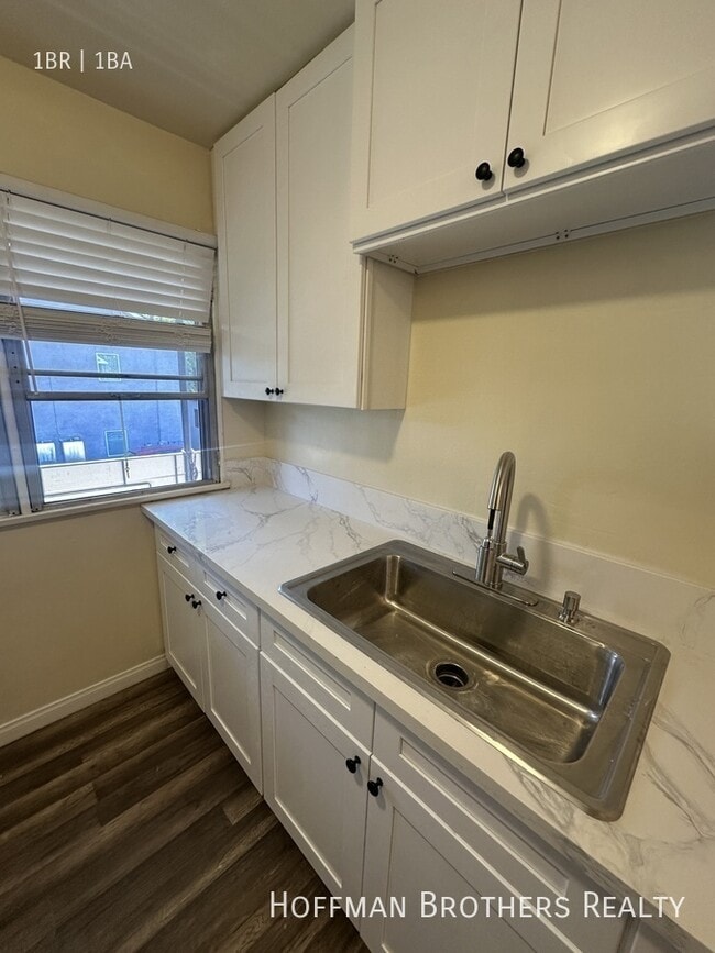 Photo - 14161 Friar St Unit 2