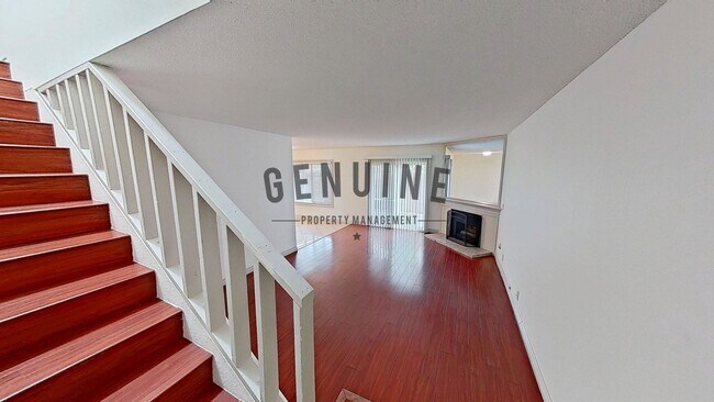 11021 Cobblestone Ln