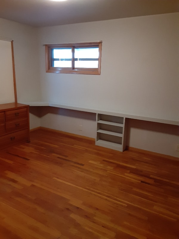 Photo - 544 Normandy Way