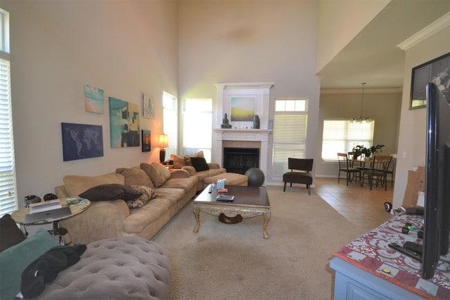 Photo - 1964 Batsford Dr