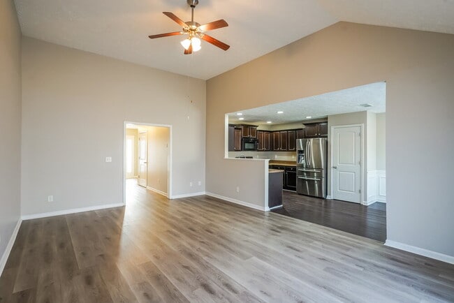 Photo - 1713 Porchrest Way