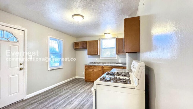 Photo - 4375 Guilford St