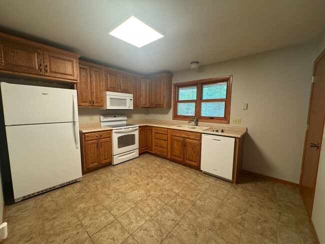 Photo - 3 bedroom, 2 bath in NE Lincoln