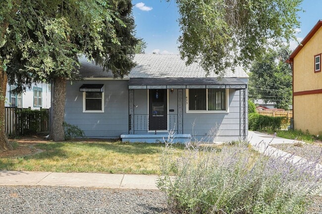 Photo - 623 Iowa Ave