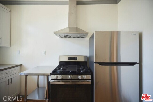 Photo - 1275 N Wilton Pl Unit C