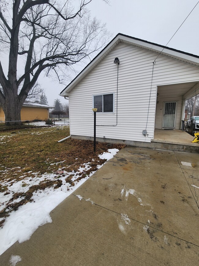 Photo - 26233 Penn St