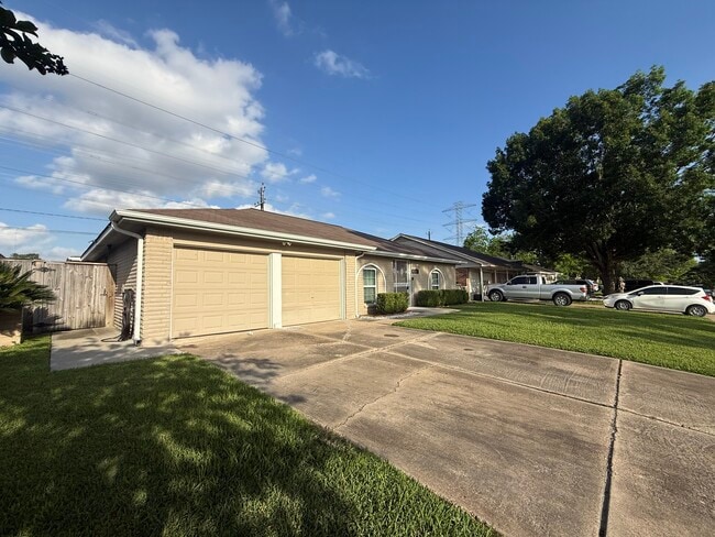 Photo - 7315 Belle Park Dr