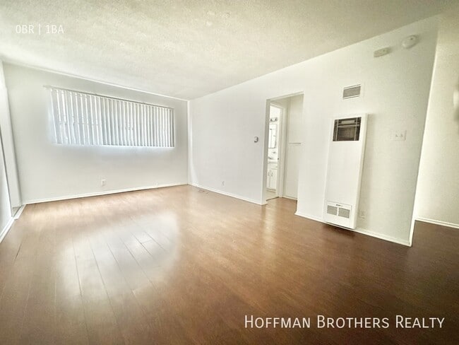 Photo - 1350 N Citrus Ave Unidad 10