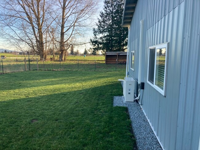 Photo - 14275 Avon Allen Rd