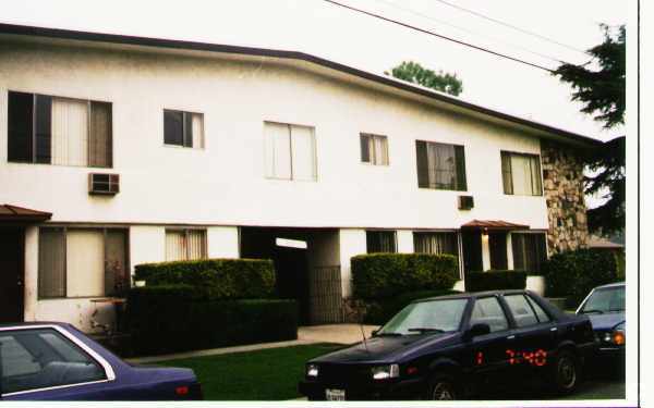 Photo - 3457 Belcroft Ave Apartments