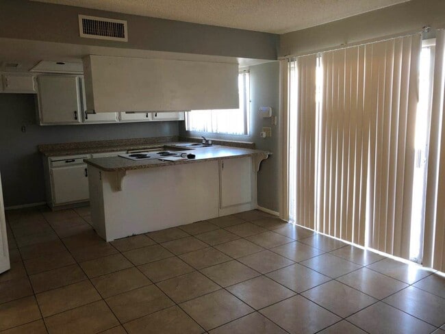 Photo - 4303 W Solano Dr N