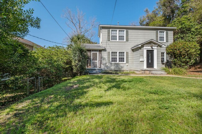 Photo - Charming Midtown Apartment