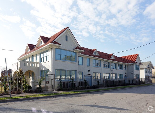 1519 Bennett Ave - 4914-4916 San Jacinto St