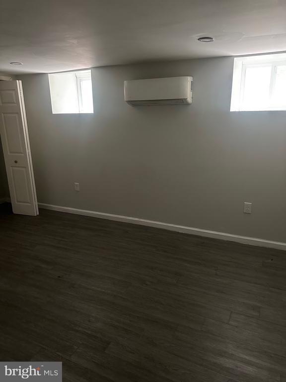 Photo - 1124 Lindley Ave