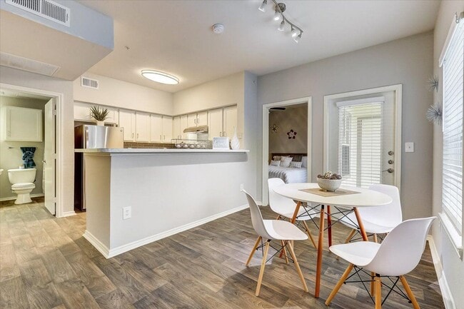 Photo - Southpoint Villas