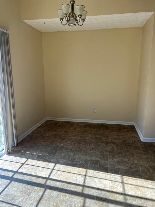 160 Ellemoor Ln