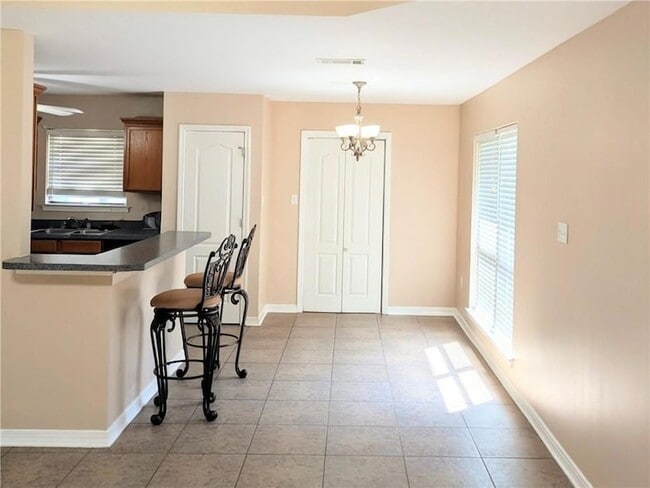 Photo - 4137 St Peter St