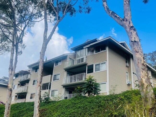 Partly Furnished 3-bedroom, 3-bath condo a... - Partly Furnished 3-bedroom, 3-bath condo a...