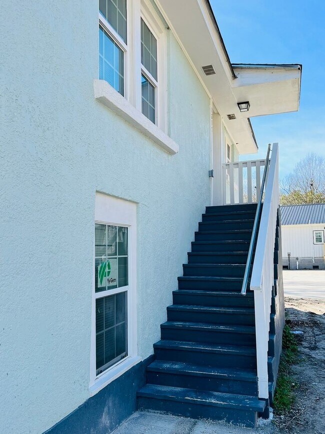 Photo - 1217 N 44th St