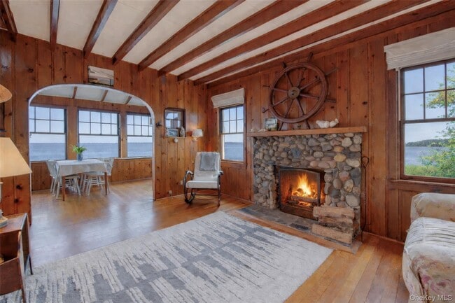 Photo - 2662 Paradise Shores Rd