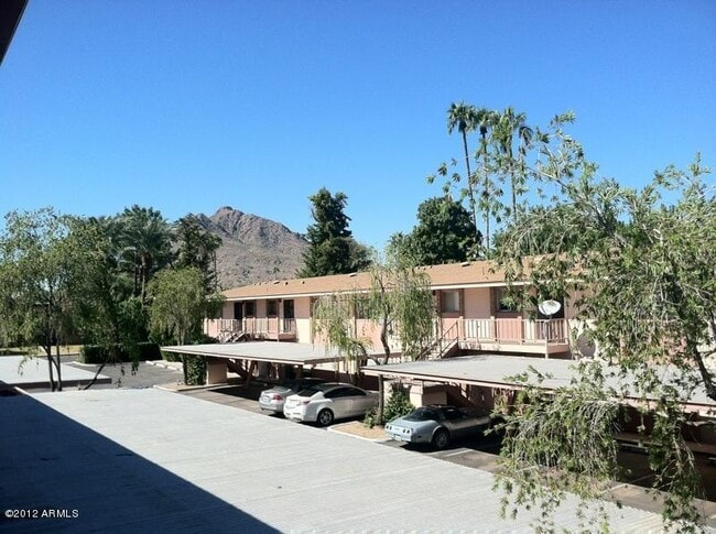 Building Photo - 2 Bedroom 2 Bath condo with ALL utilities ...