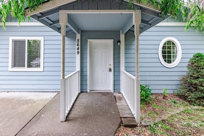 Photo - 3 Bed Room 2 Bath No Garage No Carport