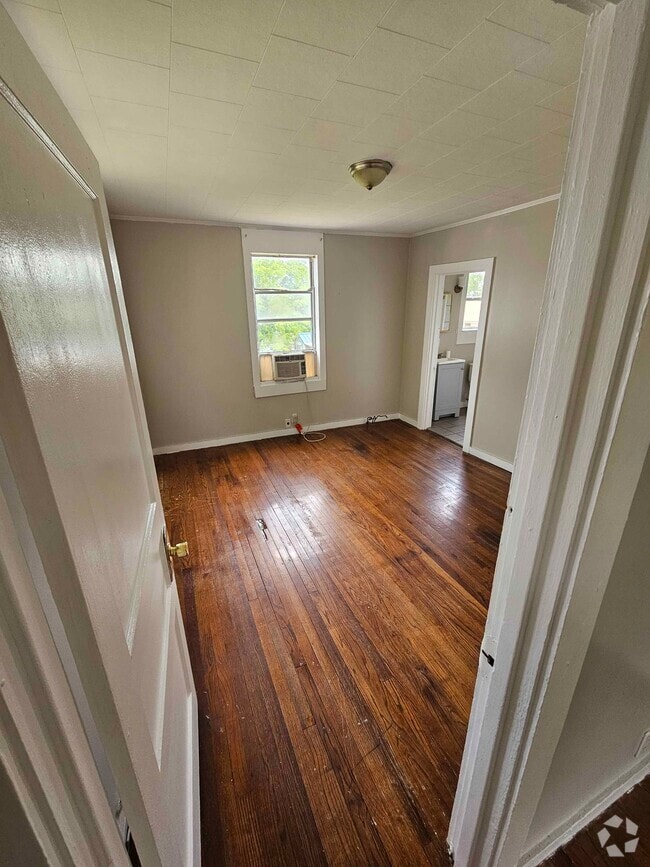 Building Photo - 209 S Walnut Ave Unit B Rental