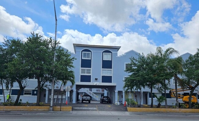 Kina Hialeah Apartments