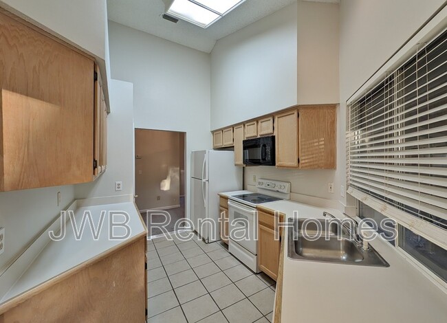 Photo - 466 Oldfield Dr Casa