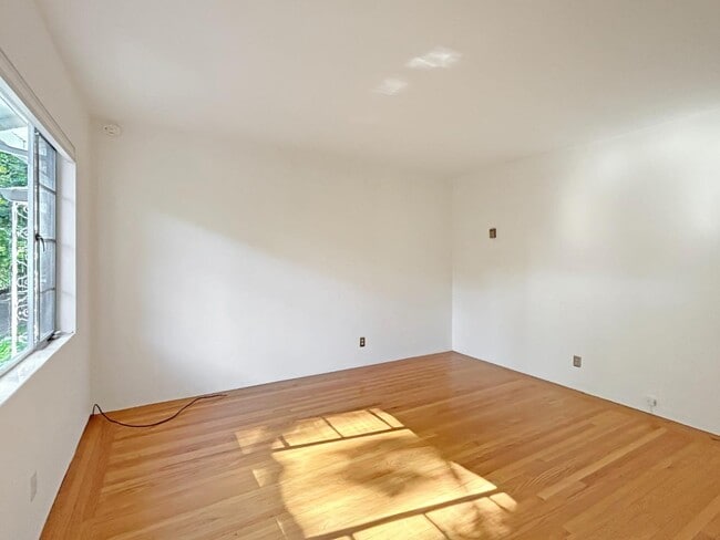 Photo - 1300 Hoover St Unit 3