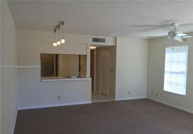 Building Photo - 6340 La Costa Dr Unit B Rental