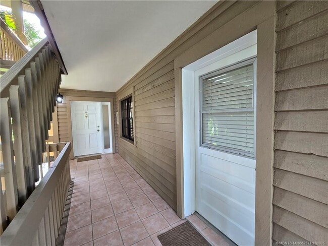 Photo - 316 NE Edgewater Dr