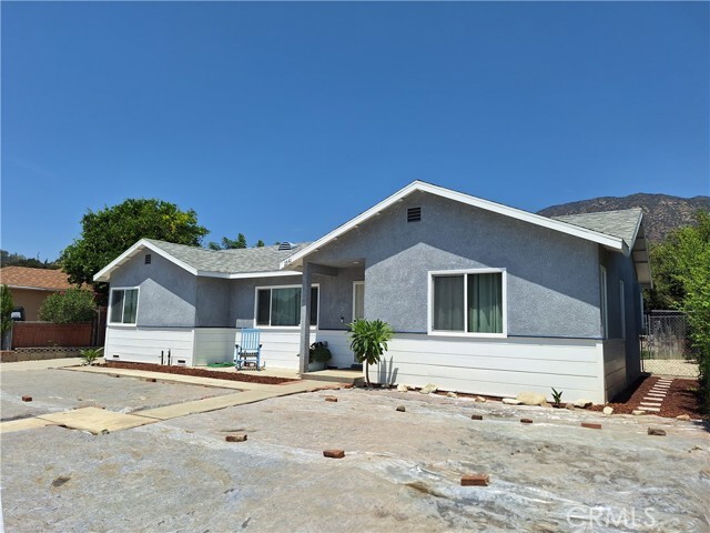 Photo - 2541 Gardi St