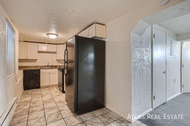 Photo - 1569 Lima St Unit 3
