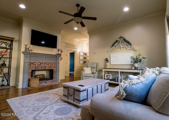 Photo - 228 Crenshaw Dr