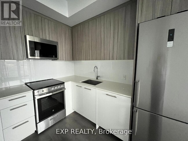 Photo - 215 Veterans Drive Unité 711