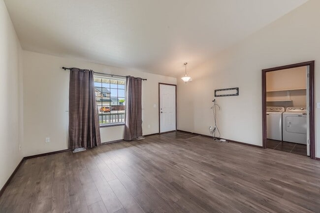 Photo - 3 bed 2 bath rancher