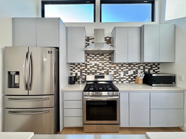 Photo - 2935 S West View St