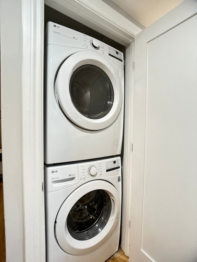 Photo - 14 Glenmont Rd