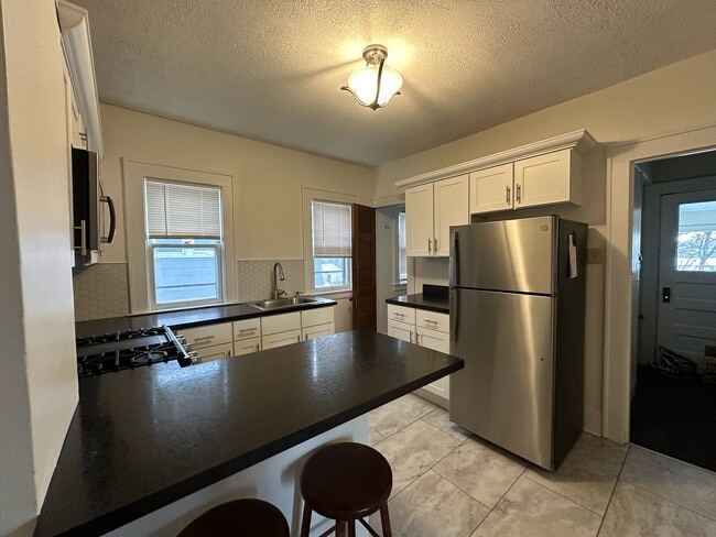 Kitchen - 118 Forest Hill Dr Unit 118