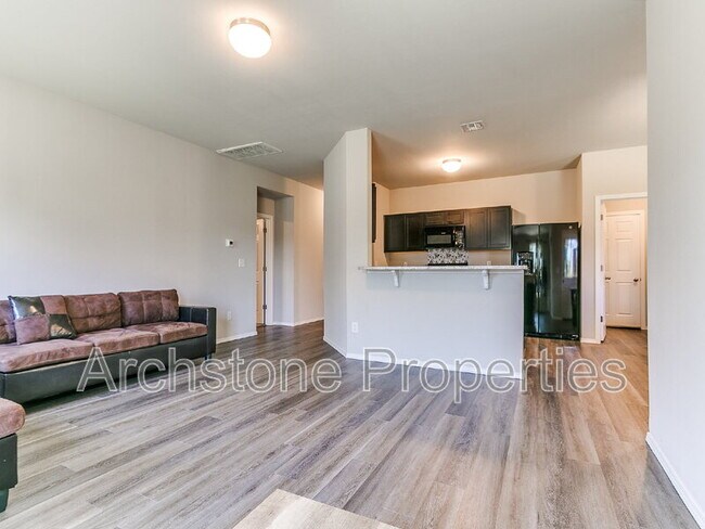 Photo - 1308 Dustin Dr