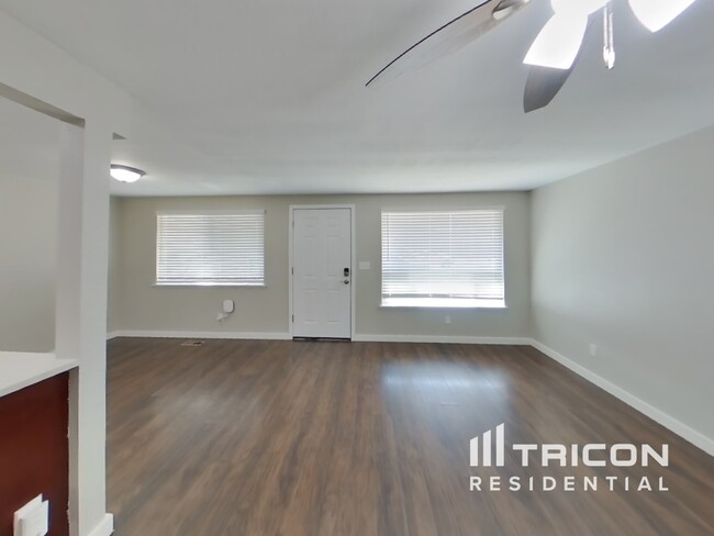 Photo - 1631 96th St S