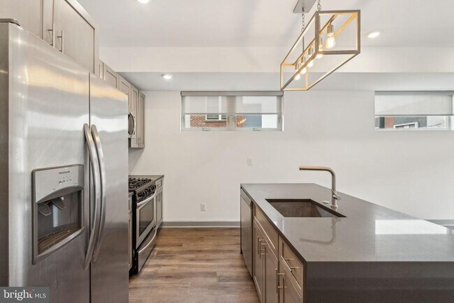 Photo - 419 W Berks St Apartment Unit 2