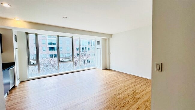 Photo - 2 Earhart St Unit 318