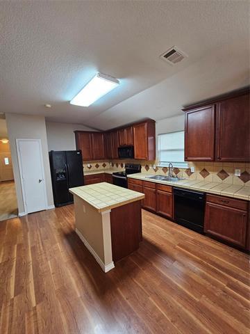Photo - 605 Snowy Orchid Dr