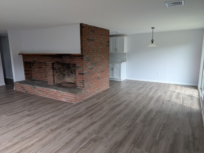 Photo - 344 E Main St