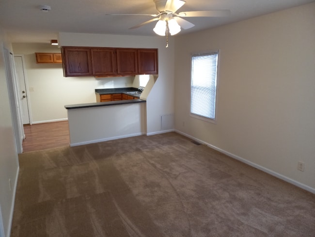 Photo - 194 Harrison St