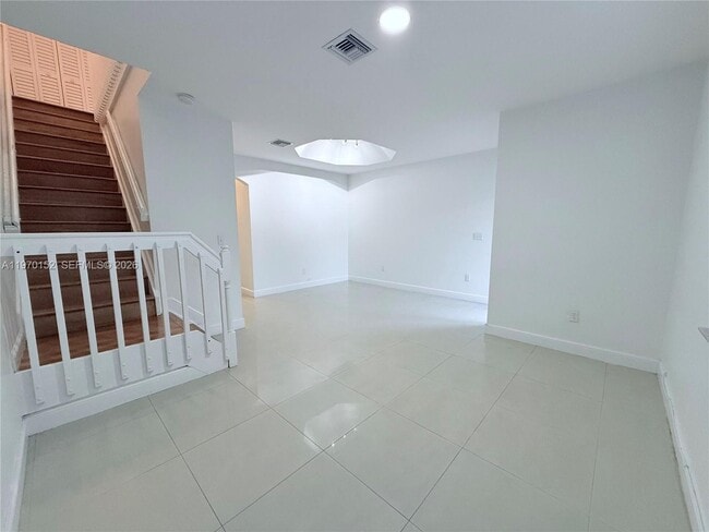 Building Photo - 16618 NW 73rd Ave